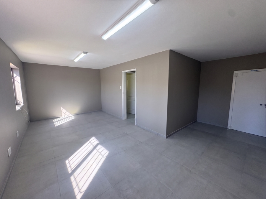 To Let Commercial Property for Rent in Montague Gardens Western Cape